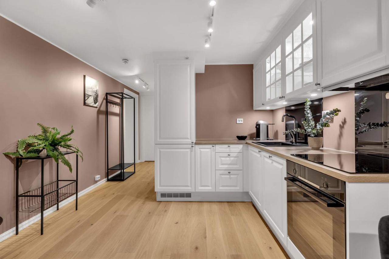 Totalapartments Storgata City Apartments ทรอมโซ ภายนอก รูปภาพ